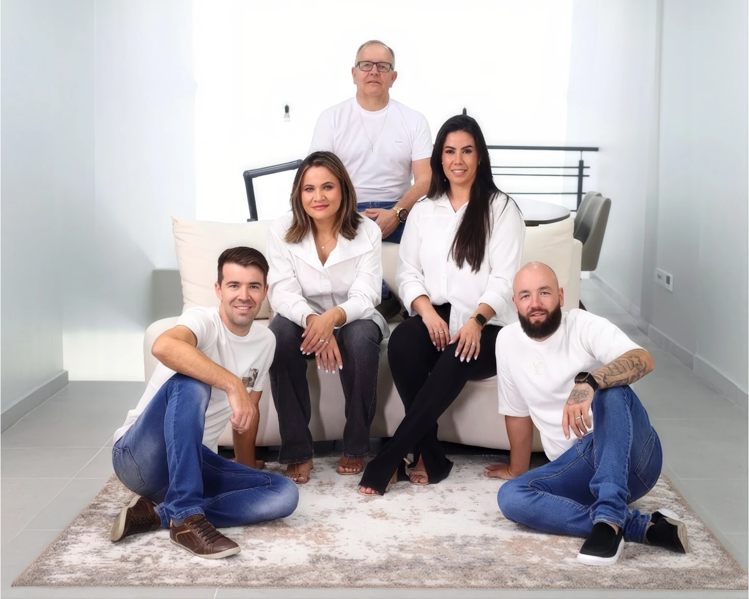 Família OGR reunida na sede da empresa, em Caxias do Sul